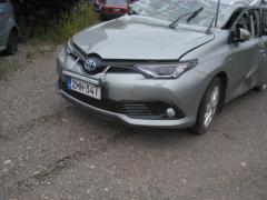 Toyota Auris 13->> 1.8 hybrid