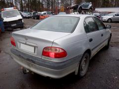 Toyota Avensis T22 Facelift 4D Sedan 1.8VVT-i MT5 Terra