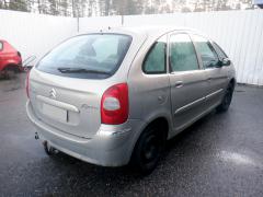 Citroen Xsara Picasso Facelift 5D MPV 1.8i MT5