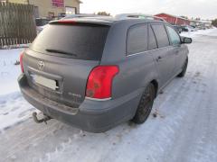 Toyota Avensis 2.0 D-4D farm. -06