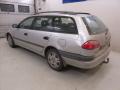 Kuva 3: Toyota Avensis Station Wagon (_T22_) 1.6 VVT-i 2000 110hv 2001