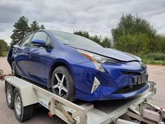 Toyota Prius (XW50)