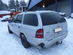 Ford Mondeo II 5D STW 1.8i MT5