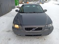 Volvo S60  2.4l  140hv