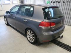 Volkswagen Golf VI 1.6 TDi 5/HB