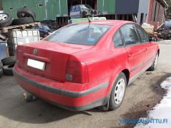 Volkswagen Passat  1.6 sedan  97 