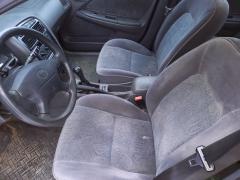 Toyota Avensis 1.6 Terra Liftback -98 AT220L-ALMNKW