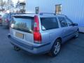 Kuva3: Volvo V70 Mk2 5D STW 2.5TDI MT5