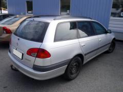 Toyota Avensis T22 Pre-Facelift 5D STW 1.6i MT5 Sol