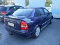 Kuva 3: Opel Astra G 4D Sedan 1.6i 16V MT5 Club 2000