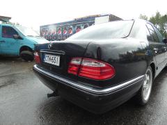 MERCEDES-BENZ E-SARJA (W210) E 200 (210.035) 1998 136hv