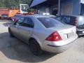 Kuva 3: Ford Mondeo III Pre-Facelift 4D Sedan 1.8i MT5 2002