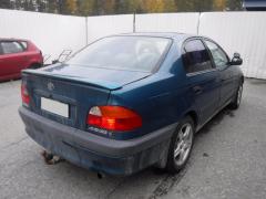 Toyota Avensis T22 Pre-Facelift 4D Sedan 1.6i MT5 Terra
