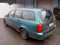Ford Focus I Pre-Facelift 5D STW 1.6i MT5