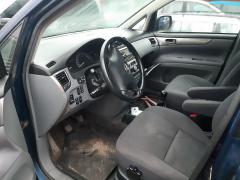 Toyota Avensis Verso