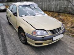 Toyota Avensis 1.6VVT-i sedan -01