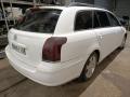 Kuva3: Toyota Avensis 2.0 D4D Elegant Wagon -03 CDT250L-AWMGYW