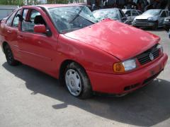 Volkswagen Polo 1.6i -97 sedan