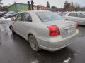 Kuva3: Toyota Avensis 1.6 Technical Sedan -04 ZZT250L-AEMEKW