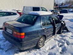 Volkswagen Vento 1.8 CL 4D -95 1HX0-B/248