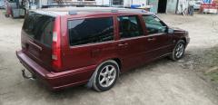 Volvo V70 2.4 aut.  farmari -00 punainen
