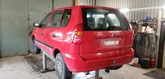Mitsubishi Space 1.6 16v -03 punainen