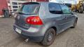 Kuva 3: Volkswagen GOLF V  1.6 FSI 3 ovinen 2005