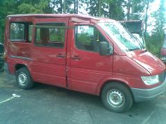 Mercedes-Benz Sprinter 212D lyhyt