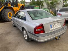 Volvo S80 2.4 Automatic 4D -01 sedan