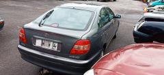 Toyota Avensis -02 LB