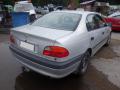 Kuva3: Toyota Avensis T22 Pre-Facelift 4D Sedan 2.0i MT5 Sol