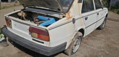 Skoda 120L valkoinen 