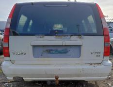 Volvo V70 2.4