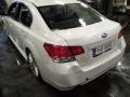 Kuva 3: Subaru Legacy 2.0 D AWD sedan -09 2009