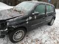 Kuva 3: Renault Clio 1,1 -08 5-ov HB musta 2008