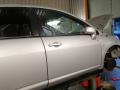 Kuva3: Nissan Tiida 1,5 DCI--09 5-ov HB harmaa