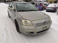 Toyota Avensis 2.4 sedan -04