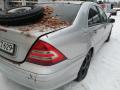 Kuva 3: Mercedes-Benz C 200  2,1 cdi hopea sedn 2004