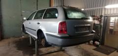 Skoda Octavia -99 1.8 20v farmari hopea
