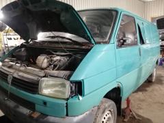 Volkswagen Transporter 2,4 D -97 vihre