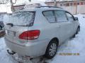 Kuva 3: Toyota Avensis Verso 2.0 -01 ACM20L-ARMDKW 2001