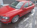 Kuva 3: Volvo S60 2.4 140hv 2001