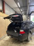 Bmw E61 535d LCI musta
