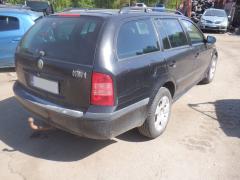 Skoda Octavia 1U5 5D Combi 1.6i MT5