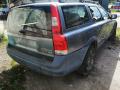 Kuva 3: Volvo XC70 2.4 T -02 aut.harmaa 2002