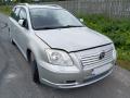 Kuva 3: Toyota Avensis 2.0 D-4D farm. -05 2005