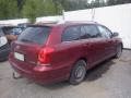 Kuva 3: Toyota Avensis T25 5D STW 2.0VVT-i D-4 MT5 Elegant 2006