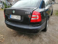 Skoda Octavia 1,9 tdi musta 5-ov hb -08