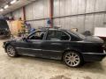 Kuva 3: BMW 7 e38 -98 Cosmos-schwarz 1998