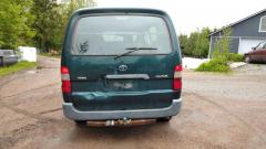 Toyota Hiace 2,5D-4D lyhyt   -05